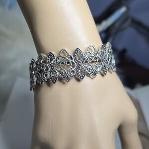 Paparazzi Elegant Silver Filigree Bracelet Strech